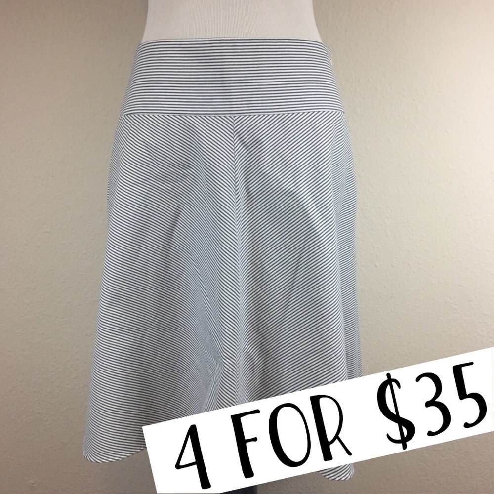 Ann Taylor seersucker skirt size 2 - Picture 2 of 7